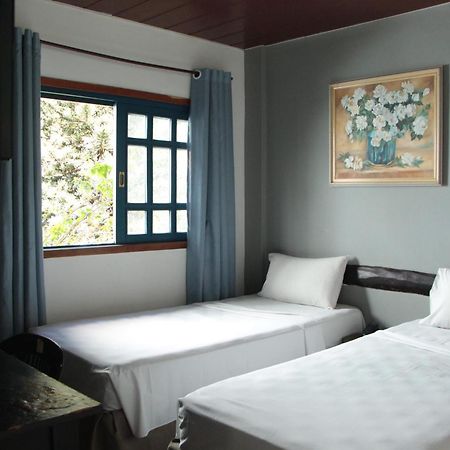 Cr Hotel Bueno - Antigo Hotel Serras De Goyaz Goiania Bagian luar foto A room at the hotel