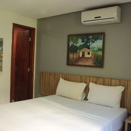 Cr Hotel Bueno - Antigo Hotel Serras De Goyaz Goiania Bagian luar foto A room at the hotel
