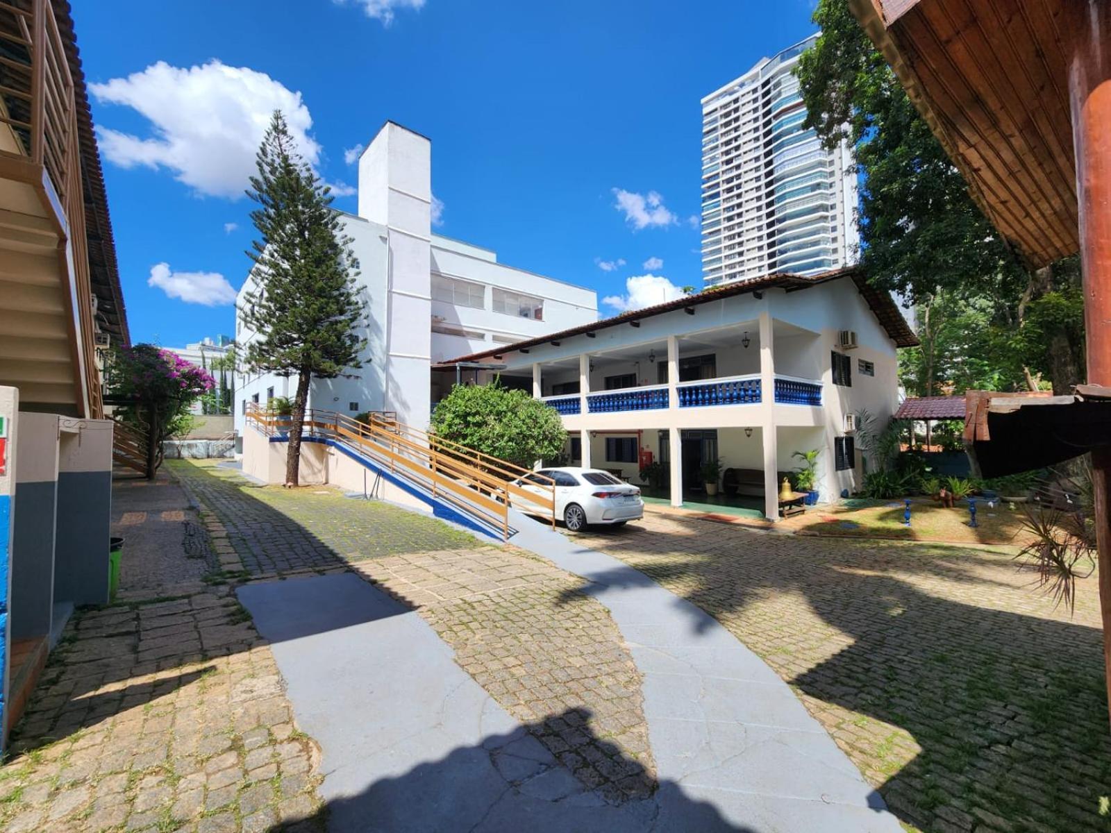 Cr Hotel Bueno - Antigo Hotel Serras De Goyaz Goiania Bagian luar foto